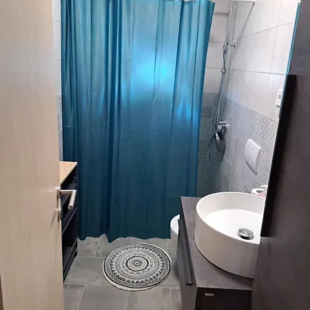 Magic Apartment *